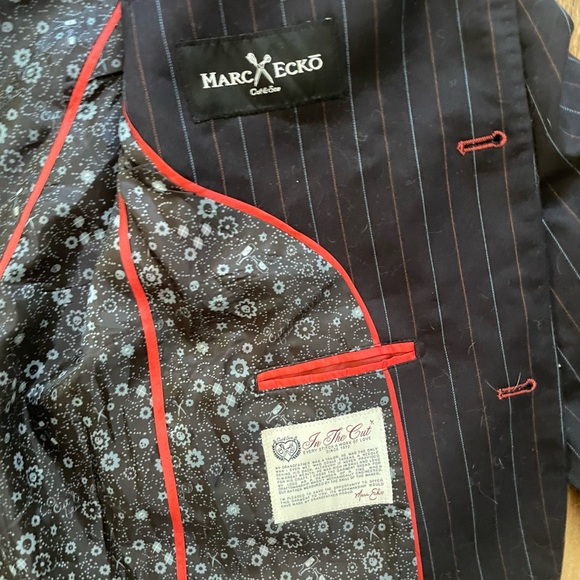Marc Ecko Men’s Blazer / Suit Jacket / Sport Coat
Size Medium - Picture 9 of 9